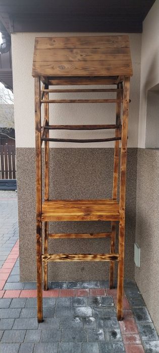 Stojak na wędlinę.