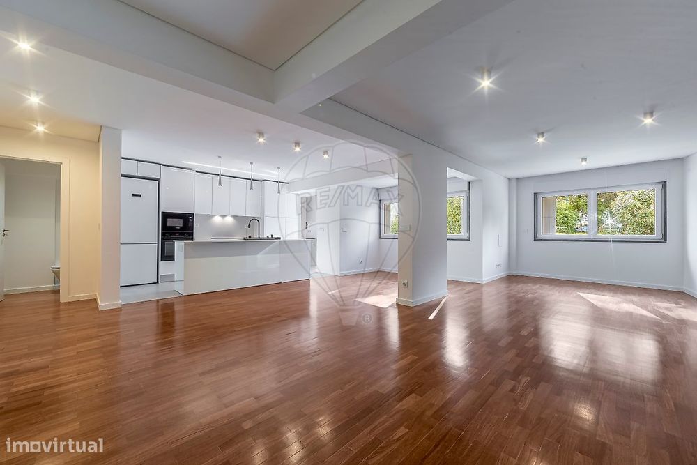 Apartamento T4 para venda