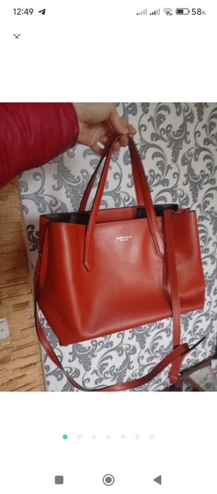 Містка Сумка натуральна шкіра. Італія.