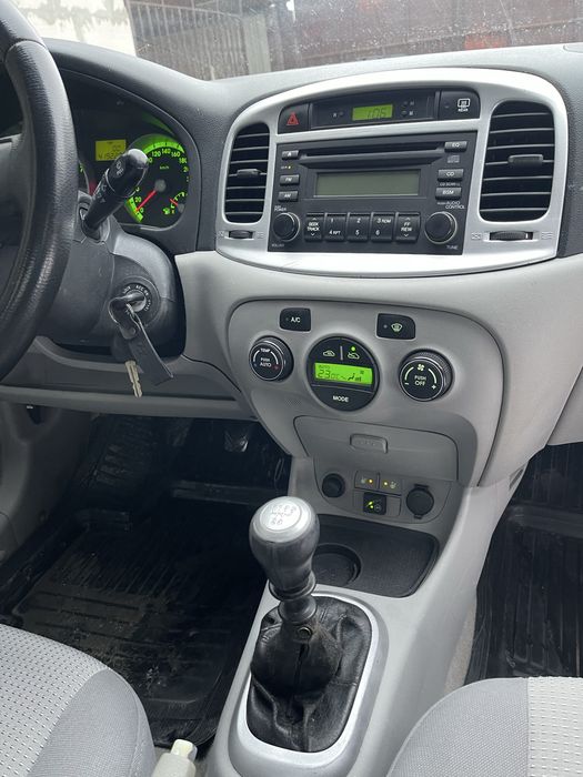 Hyundai Accent 1,6 газ бензин 2008 рік