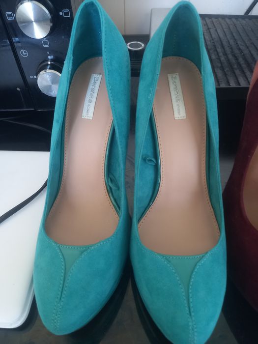 Vende-se sapatos