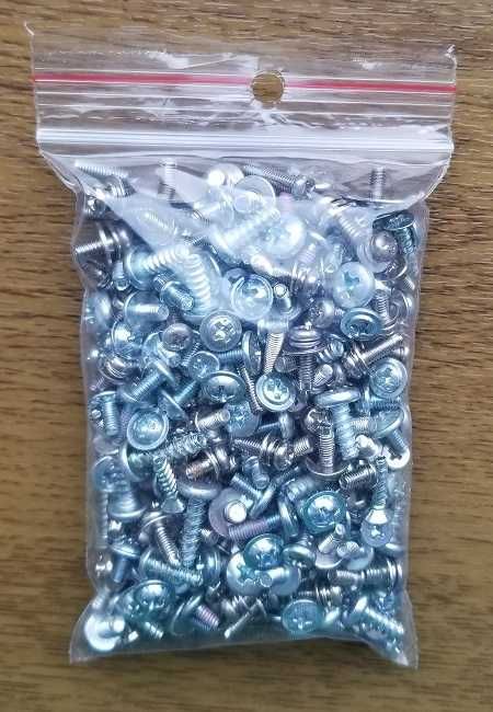 Wkręty śruby śrubki zwykłe do TV - mix 0,25kg