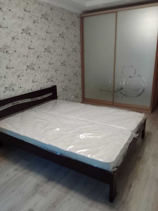 Продам 1 кімн. квартиру по вул. Срібнокільська. 50 кв.м. 79000