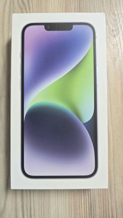 iPhone 14 w świetnym stanie