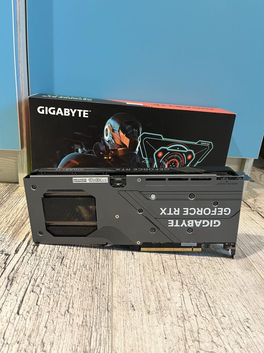 【外箱無】 GIGABYTE GEFORCE RTX 4060 8GB Amazon | GIGABYTE RTX 4060 ゲーミング OC-8GD 8GB | GIGABYTE