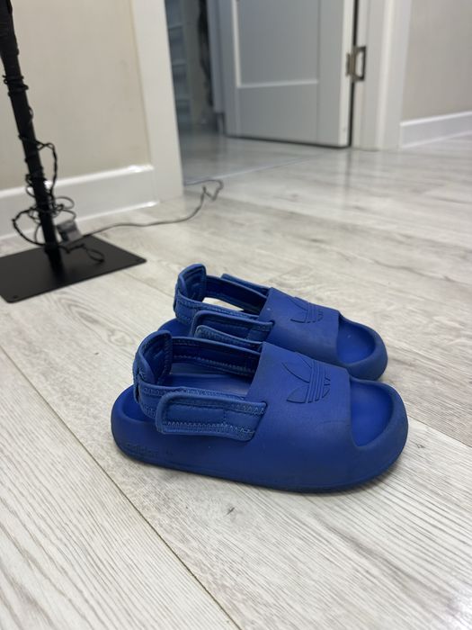 Босоножки адидас для двойнят
