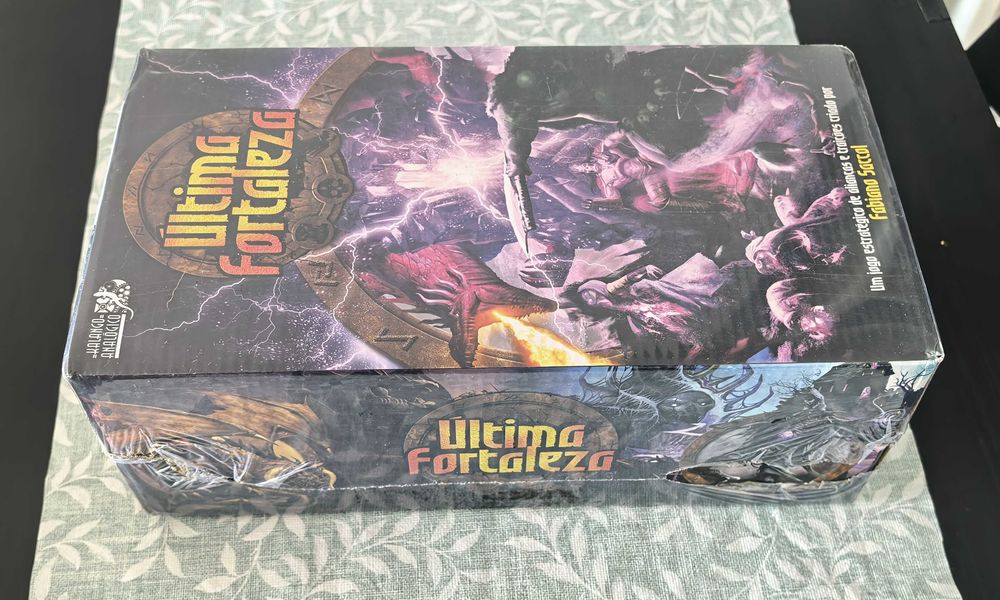 Última Fortaleza - Board game Lacrado