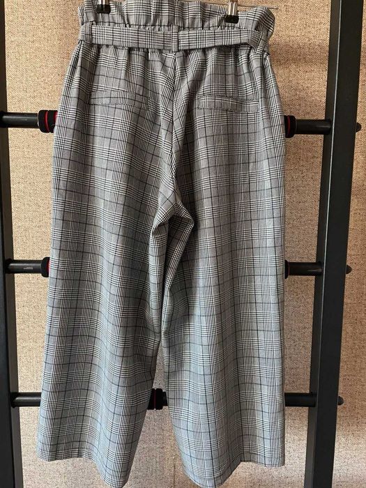 Штани на дівчинку. Вік 9-11 років.