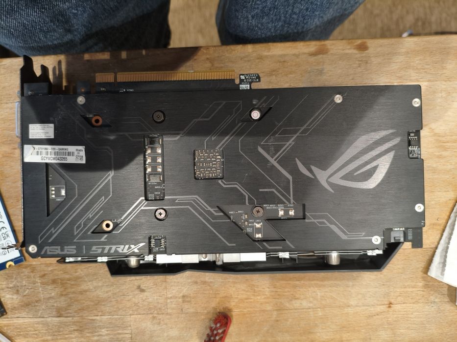 GTX 1050 2GB Strix Asus