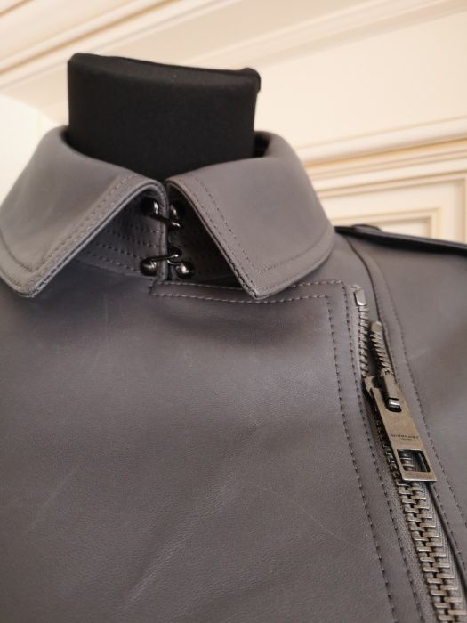 Nowa kurtka z metka" BURBERRY" rozmiar 44