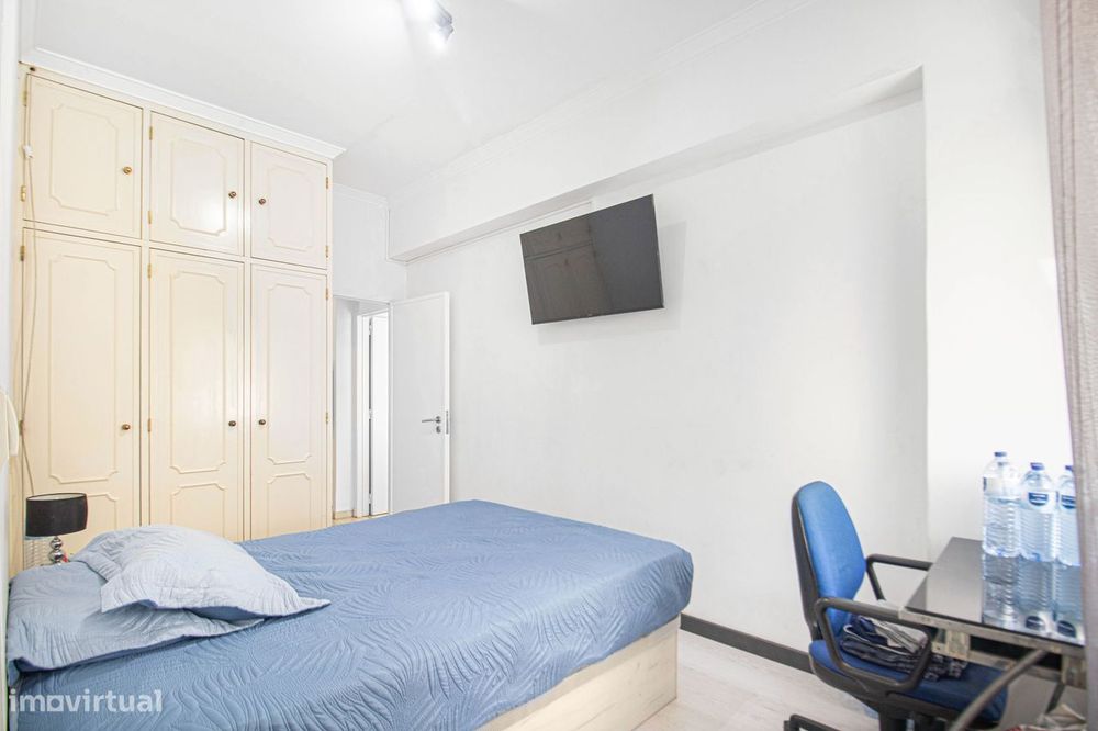 Apartamento T4 - Algés
