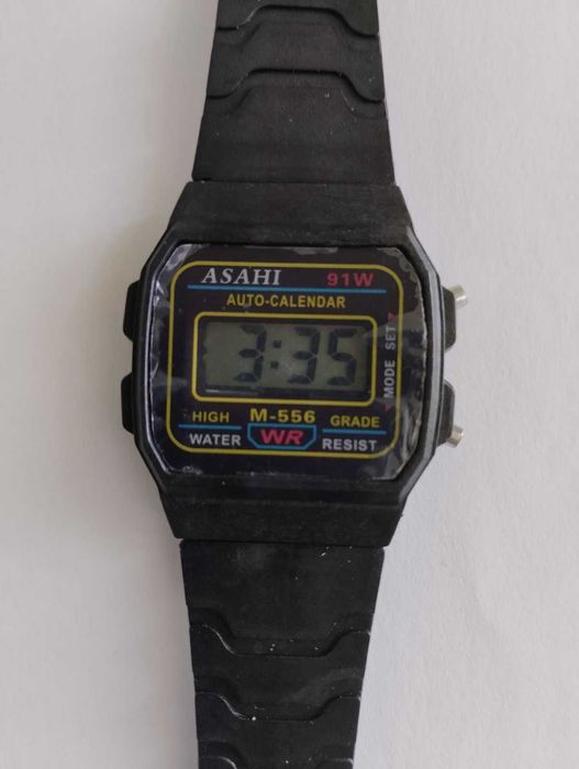Легендарні Asahi watch f91w