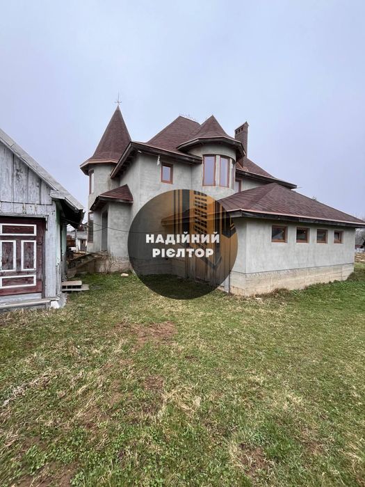 Продаж двохповерхового будинку в Мигово!