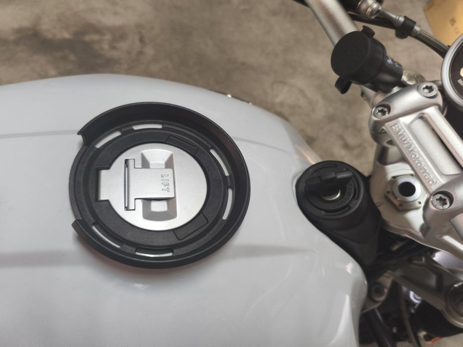BMW r nine t urban