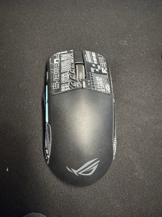 Rato Asus Rog Harpe Ace