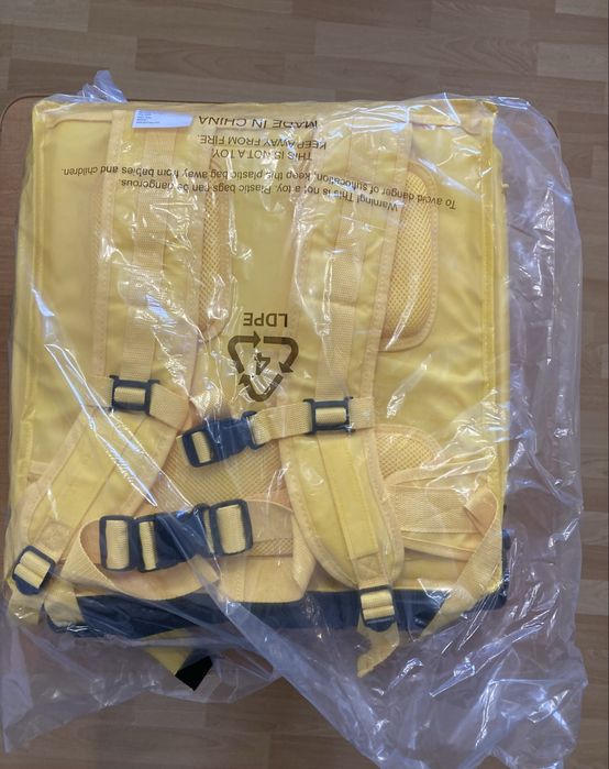 Nowy plecak glovo, nie używany