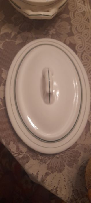 Terrinas + travessas+pratos +licoreiros