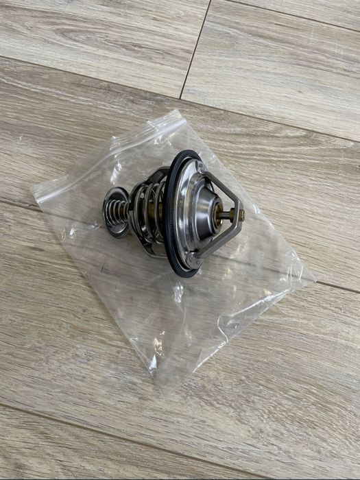 Термостат ISUZU 6SD1 1137700690