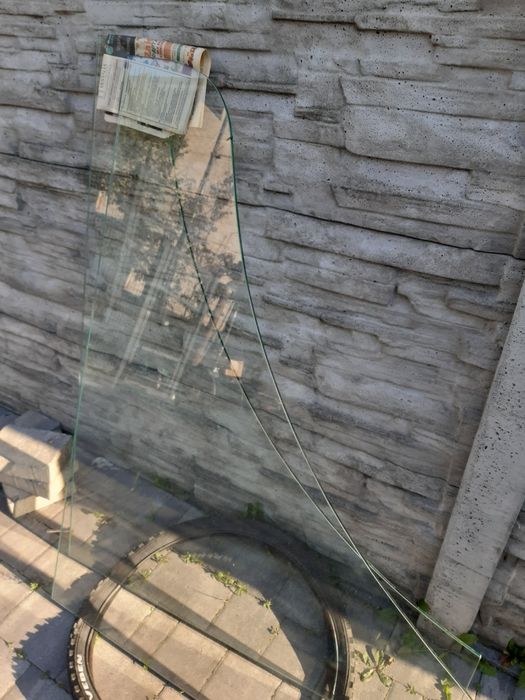 Półka szklana narożna hartowana  2szt  122x96..