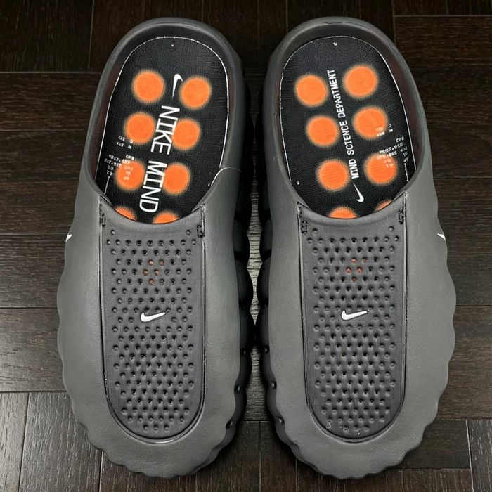 Nike Mind 001 Triple Black R.42