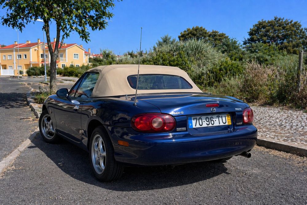 MX5 1.6 nacional, 72.000 km, AC e Hard Top