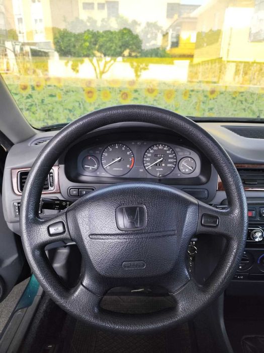 Honda Civic 1.4i – APENAS 118.741 km