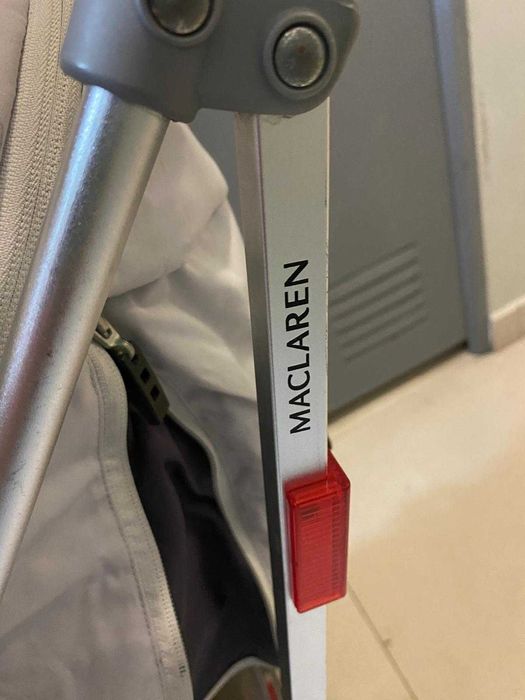 Carrinho de bebé Maclaren