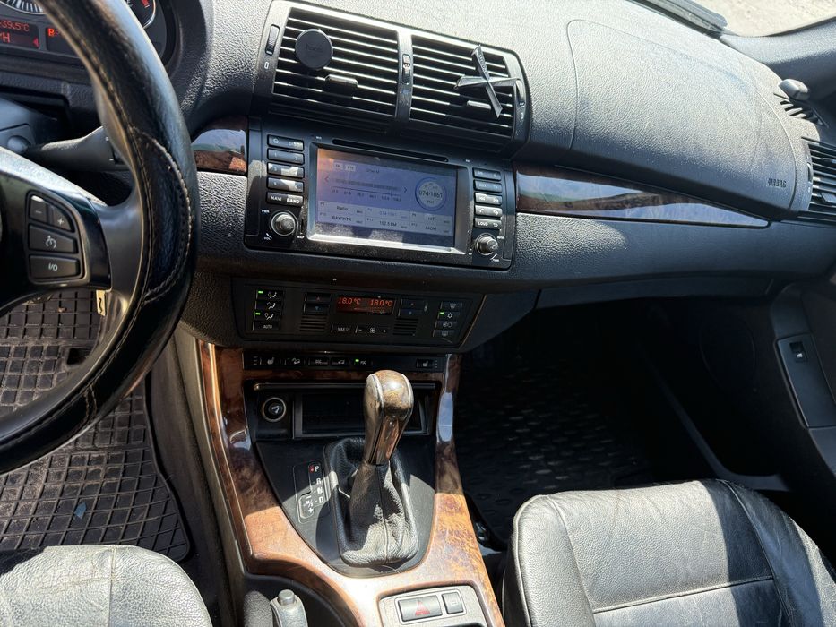 Продам BMW X5 E53