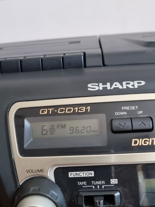 Radiomagnetofon CD SHARP