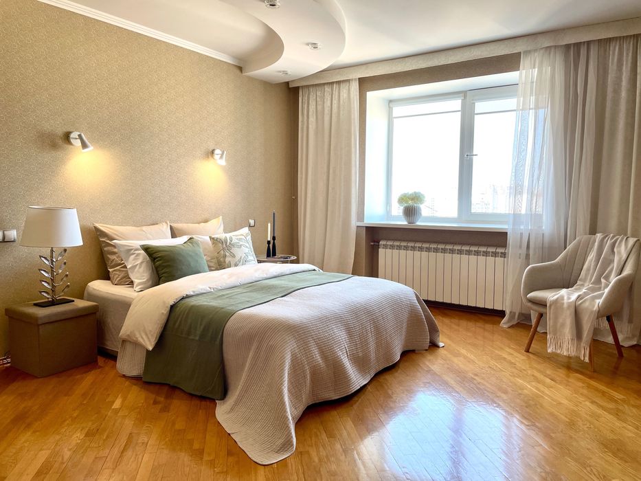 Без %. Продаж квартири з ремонтом - 1000 у.е.за м2. Драгоманова 15-А.