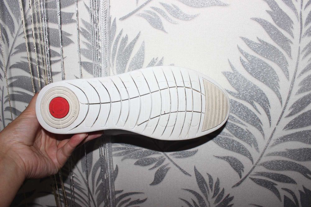 Fitflop кросівки 25.5 см устілка