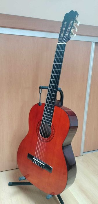 Guitarra Clássica Asthon em ótimo estado com cordas novas