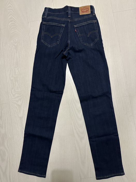 Джинси Levis 724 high rise straight, розмір 28