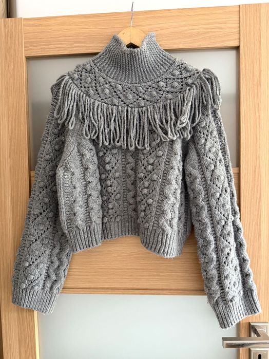 Zara sweter z frędzlami