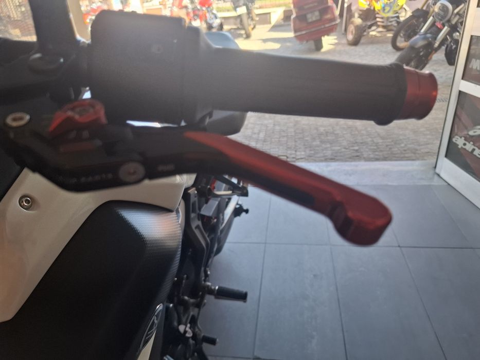 Yamaha MT07- 2017 de 35kw muitos extras.