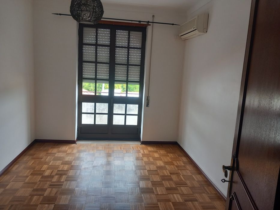 Apartamento T1 para arrendamento