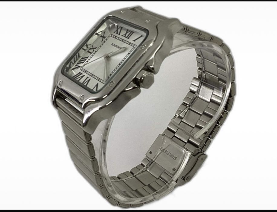 Cartier Santos Similar (Radiant)