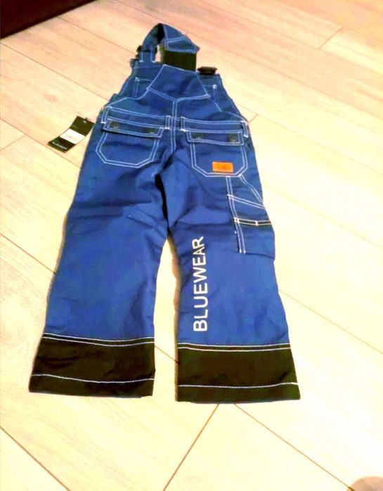 Spodnie ogrodniczki z ochroniaczami na szelkach 98/104