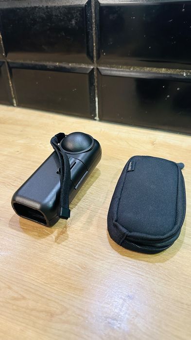 Insta360x5 camera