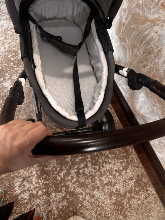 Дитячий візочок 2 в 1 .Б/у в гарному стані