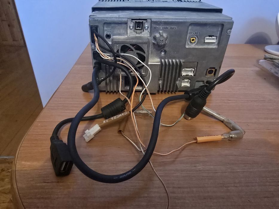 Alpine INA W 910R HI END