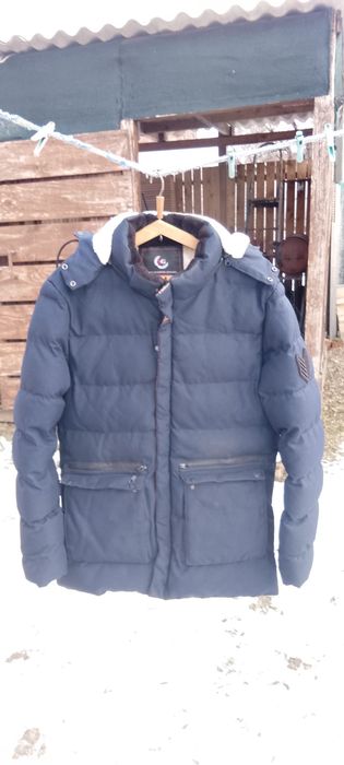 Продам зимову чоловічу куртку