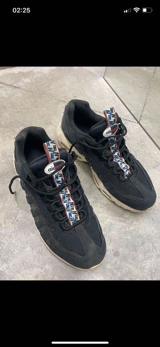 Nike pretos AirMax edição limitada