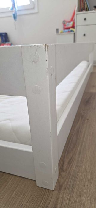 Cama de criança com colchao