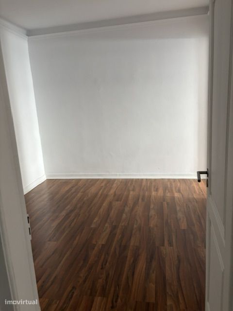 T2 em Santo António, Lisboa - Pronto a Habitar