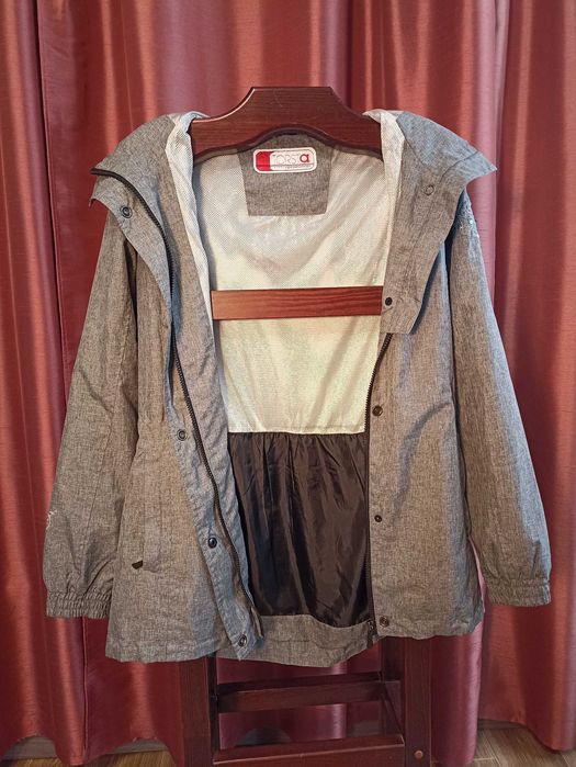 Куртка ветрівка на весну.