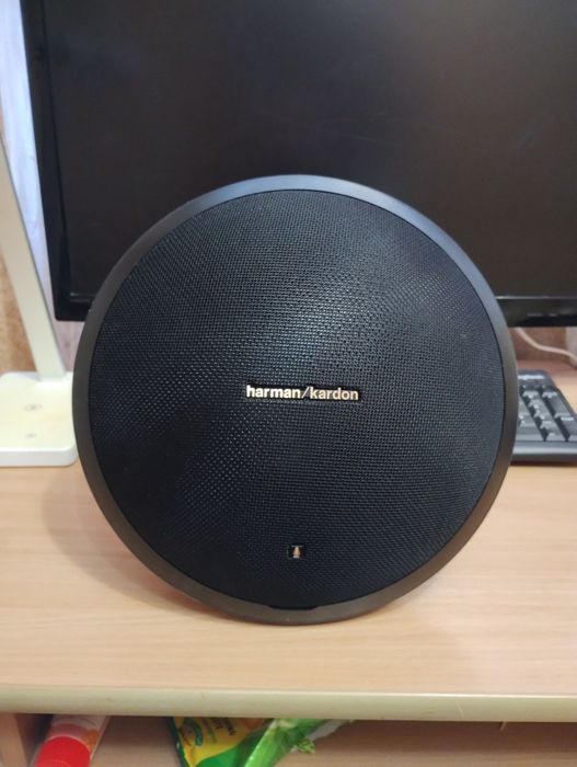 Harman Kardon Onyx studio 2