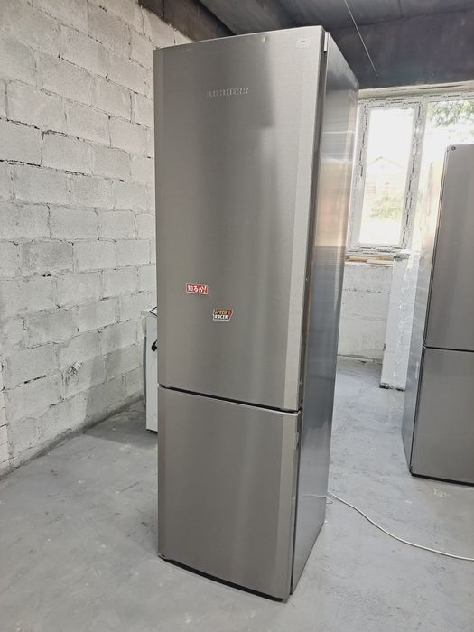 Добротний сучасний холодильник Samsung fdr32 NoFrost інверторний