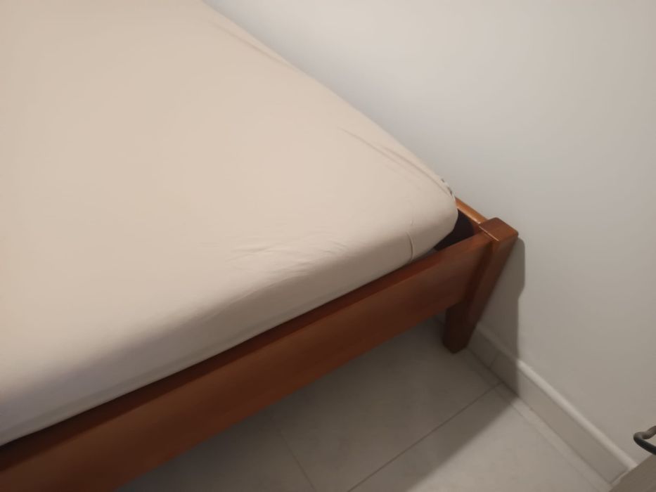 Cama + colchão 90/200
