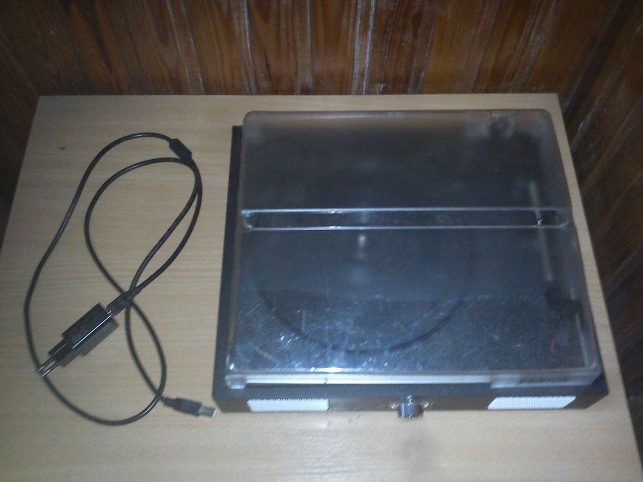 Gramofon Fenton czarny RP108B